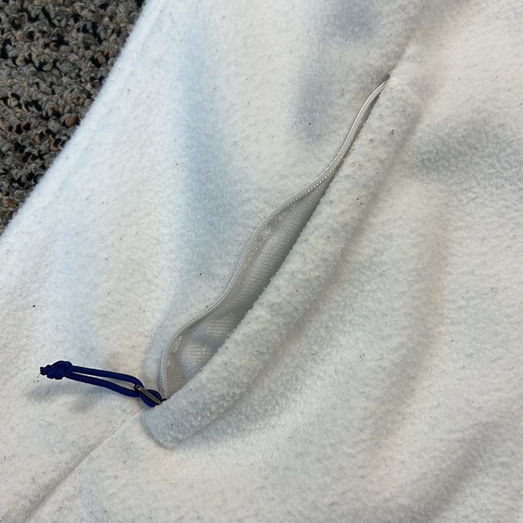 Women’s North Face white fleece size small - Picture 3 of 7
